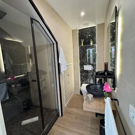 Appartement Secunda Romana *
